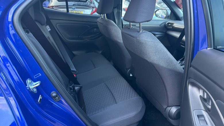 Toyota Yaris Cross 1.5 Hybrid Design 5dr CVT Hybrid Estate